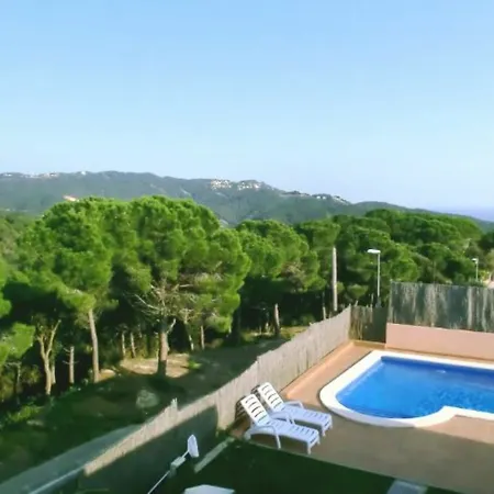 106178 - In Lloret De Mar Villa *